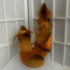 Eckse Ballroom and Latin Bronze Satin Dance Shoes Sz. 9 W (Sz  41 ) 2 1/2 " Heel